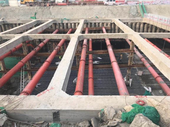 隧道钢支撑工程（总包单位：中交一公局第五工程有限公司）